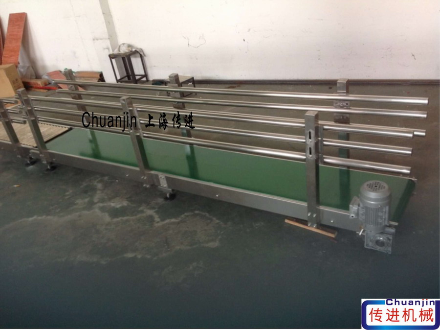 供應(yīng)袋裝奶粉輸送機(jī)、25kg包裝面粉輸送機(jī)